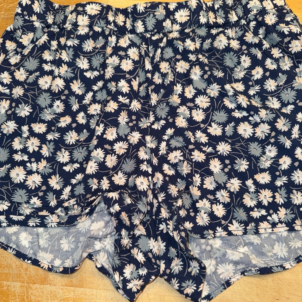 Madewell Women’s Floral Pull-up shorts, L